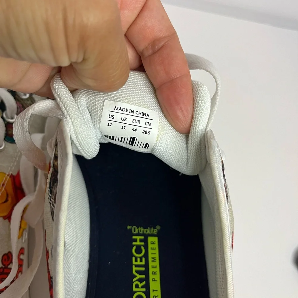 Rebook memory tech ortholite Winnie the Pooh Sneakers size 12